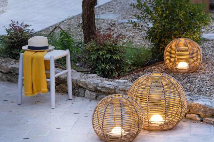 maiori-outdoor-meuble-decoration-lampe-solaire